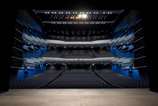 東急シアター・オーブ