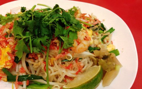 タイ伝統の味を再現したパッタイを食べられるお店