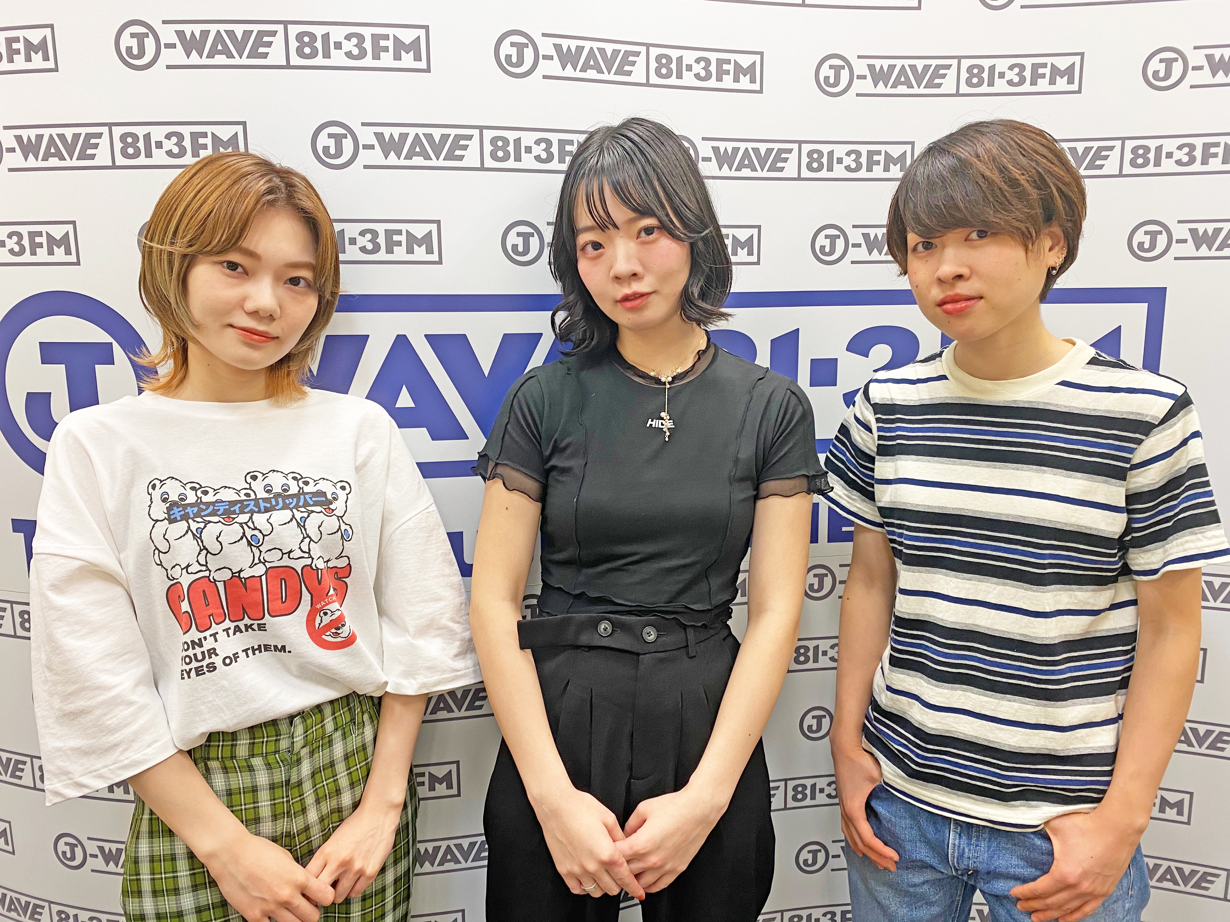 https://www.j-wave.co.jp/blog/spark/images/0810_SHISHAMO.jpg