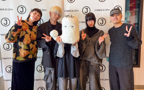 MUSIC BLOOM | 22:00 - 22:30 | J-WAVE 81.3 FM