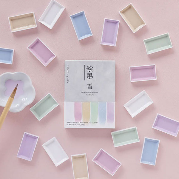 写真：京都芸術大学 岩泉 慧先生監修「絵墨・雪」「絵墨・明」「絵墨・淡」