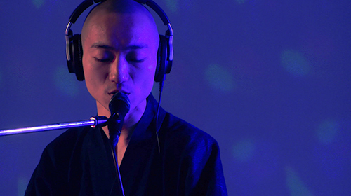 赤坂陽月(即興音楽家・僧侶)