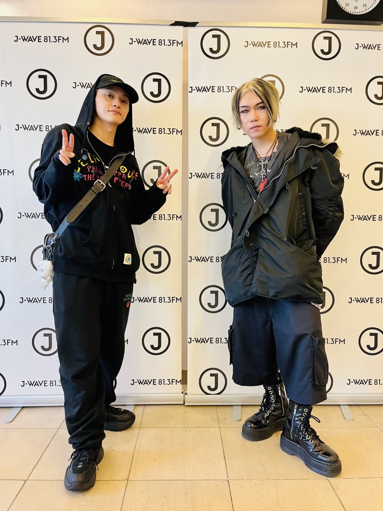 ARCHIVE | J-WAVE DIVE TO THE NEW WORLD : J-WAVE 81.3 FM