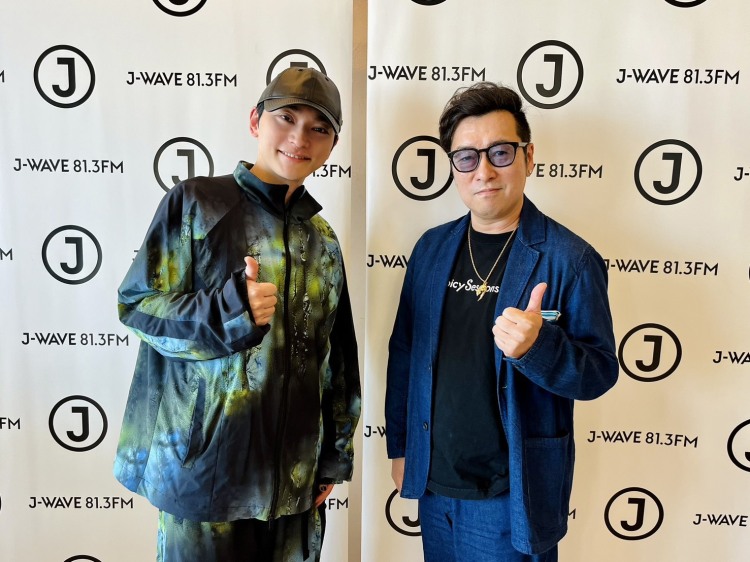 ARCHIVE | J-WAVE DIVE TO THE NEW WORLD : J-WAVE 81.3 FM