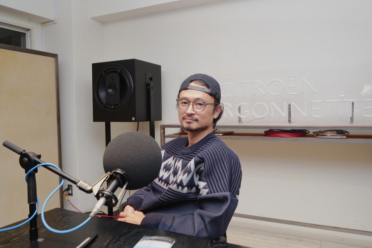 CITROËN FOURGONNETTE : J-WAVE 81.3 FM RADIO