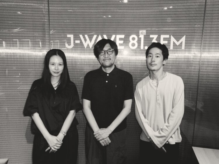 KDDI LINKSCAPE | J-WAVE 81.3 FM
