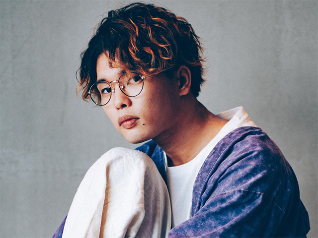 Ghost like girlfriend