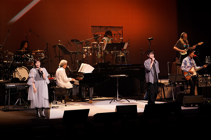 渡辺満里奈と川崎鷹也